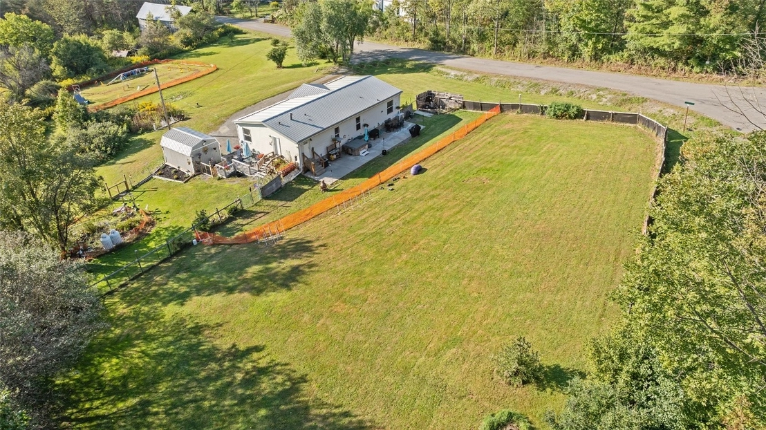 Photo of 233 Howard Hill Road