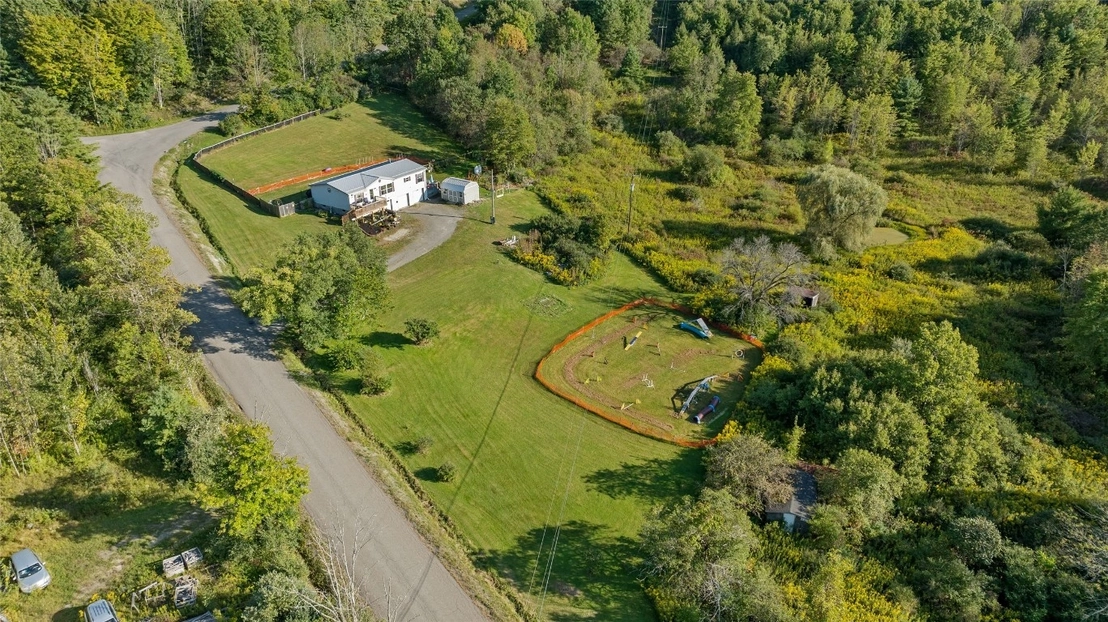 Photo of 233 Howard Hill Road