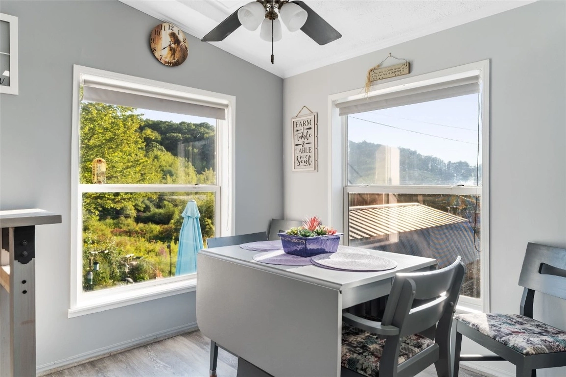 Photo of 233 Howard Hill Road