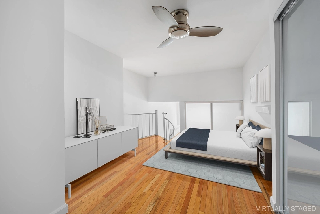 Photo of Unit LB at 211 THOMPSON Street