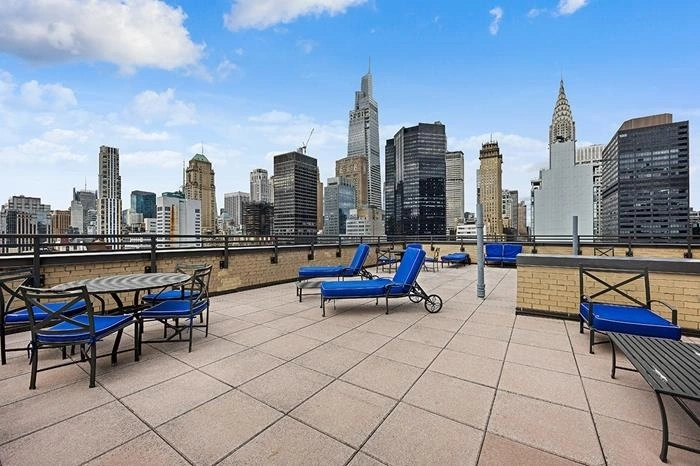 Photo of Unit 11B at 137 E 36th Street