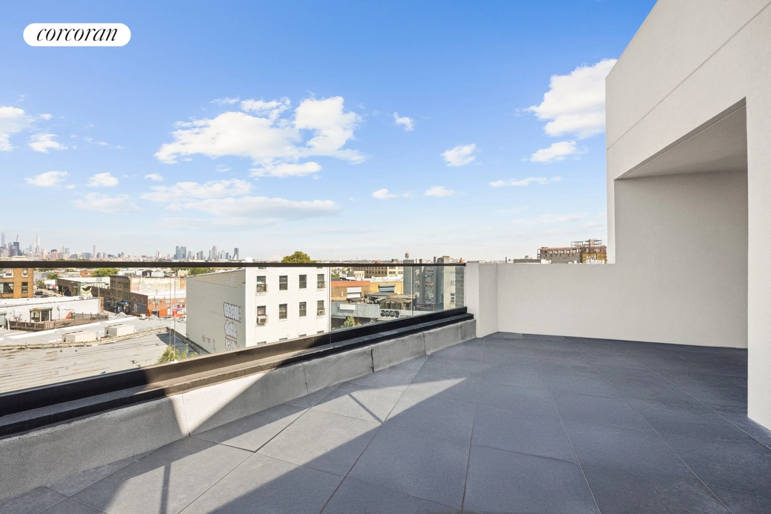 Photo of Unit 4L at 1048 FLUSHING Avenue