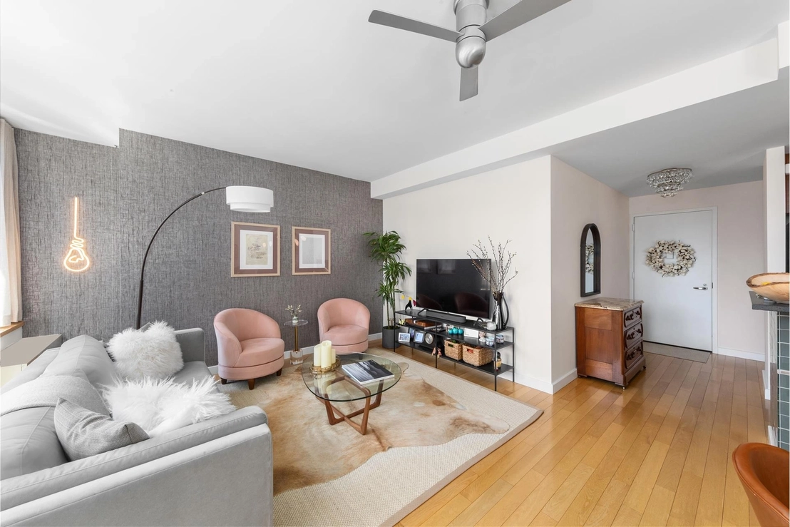 Photo of Unit 14F at 225 W 60TH Street