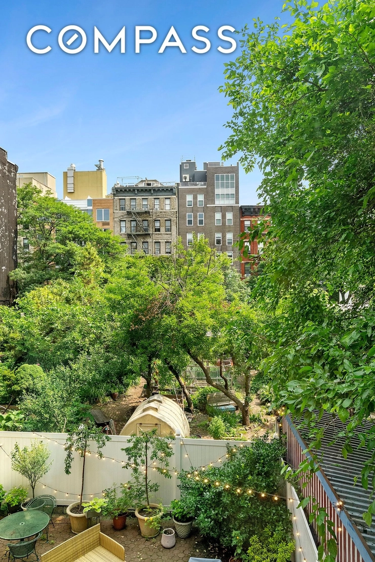 Photo of Unit 2 at 331 E 8th Street