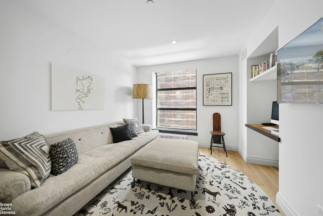 Photo of Unit 5S at 374 BROOME Street