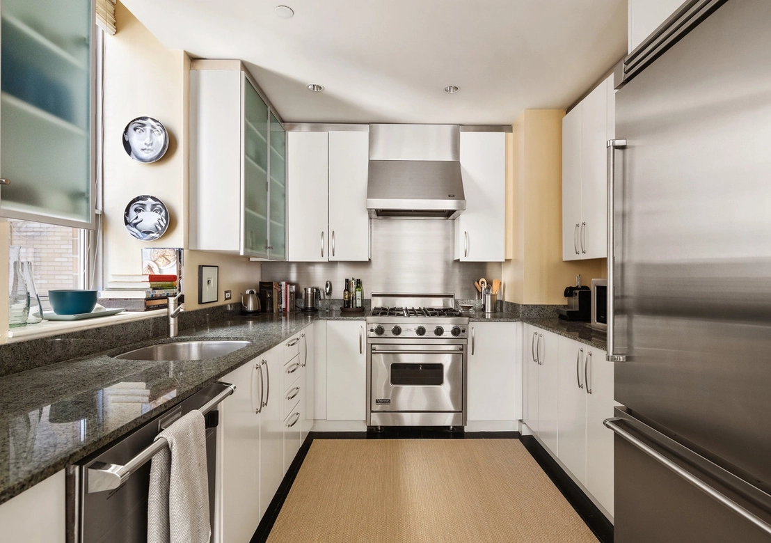 Photo of Unit 4C at 201 W 17TH Street