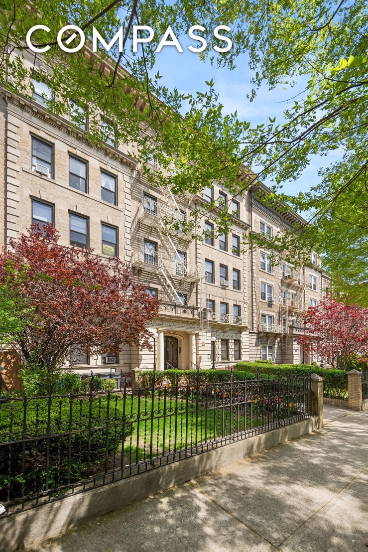 Photo of Unit C at 465 Eastern Parkway