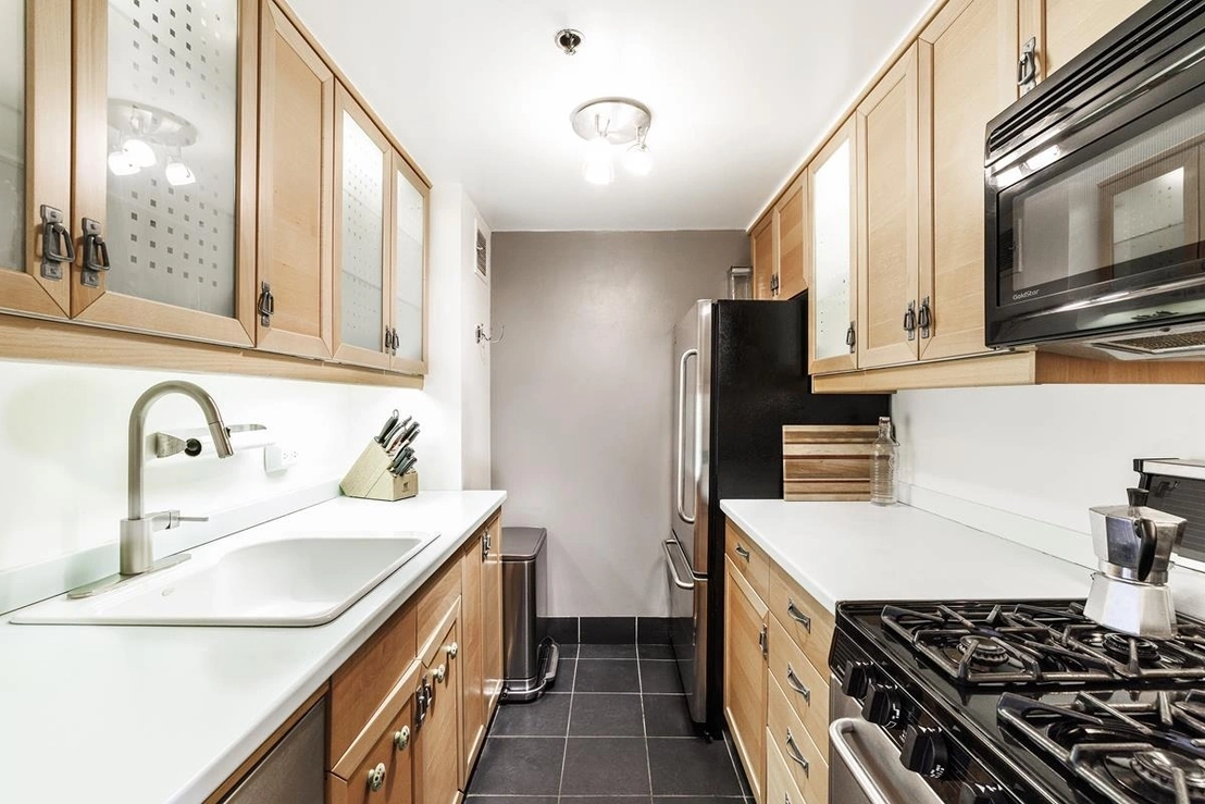 Photo of Unit 316 at 77 Bleecker Street