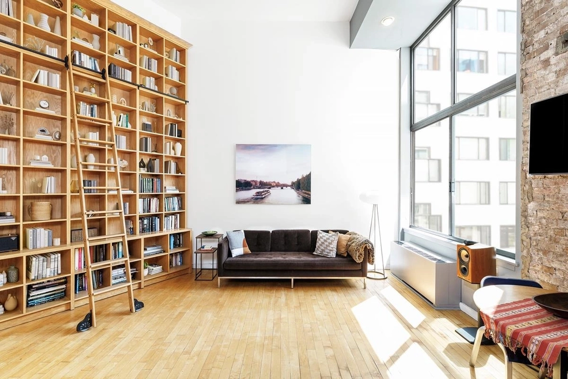 Photo of Unit 316 at 77 Bleecker Street