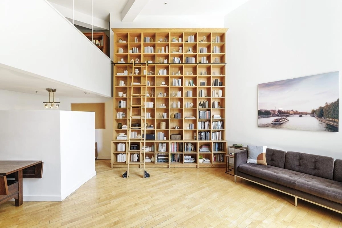 Photo of Unit 316 at 77 Bleecker Street