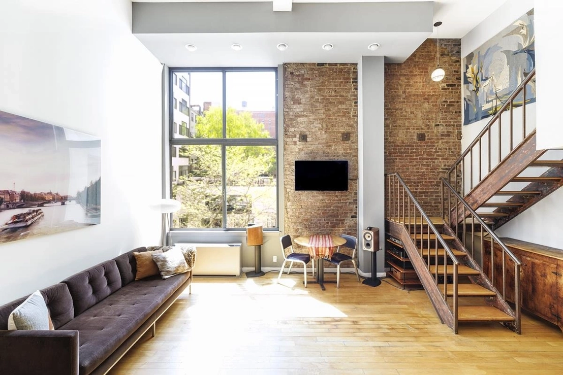 Photo of Unit 316 at 77 Bleecker Street