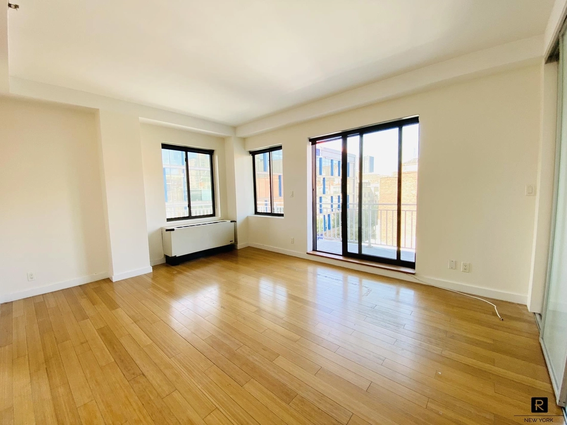 Photo of Unit 6A at 353 E 104th Street