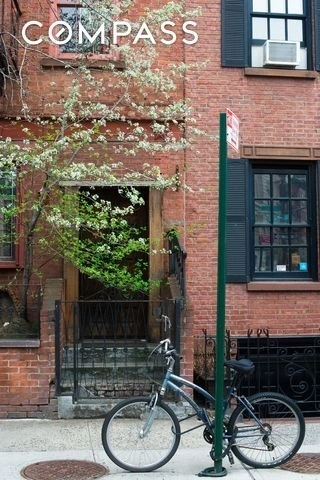 Photo of Unit 5H at 15 Jones Street