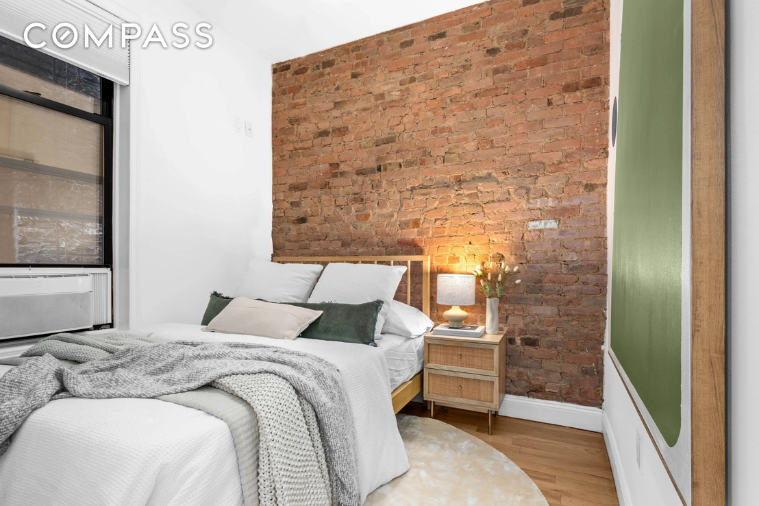 Photo of Unit 6F at 131 Thompson Street