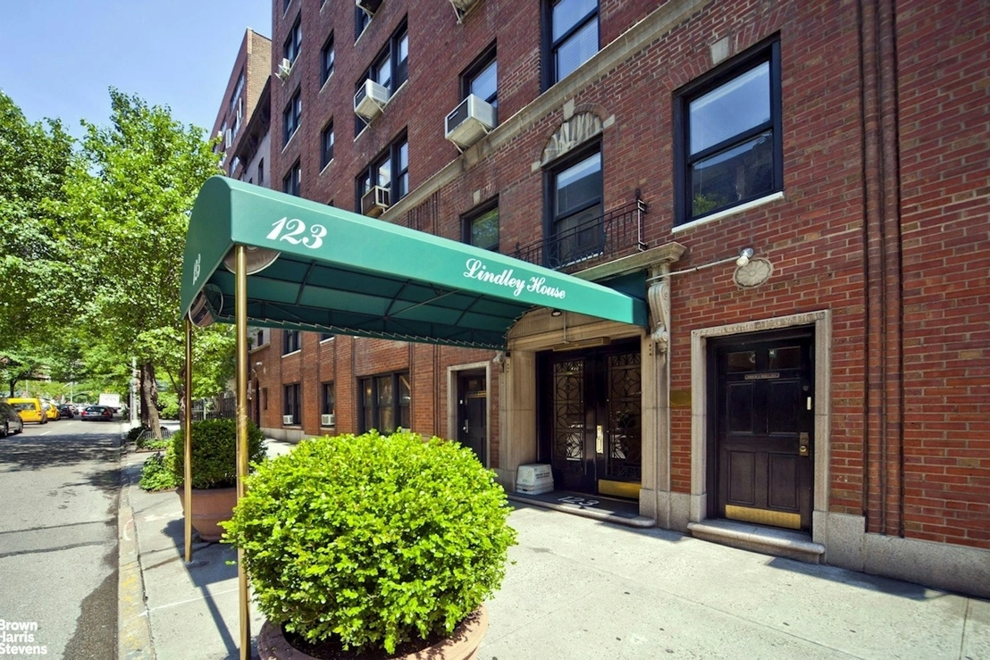 Photo of Unit 6B at 123 E 37TH Street