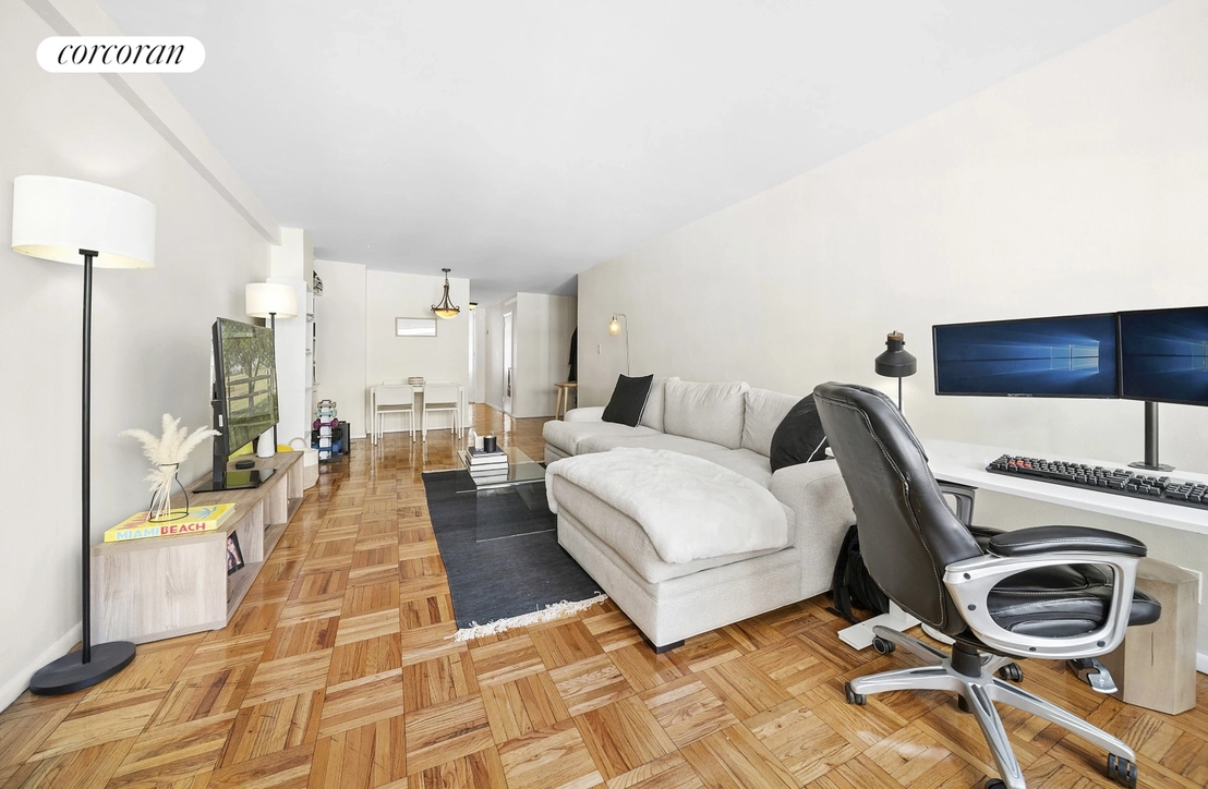Photo of Unit 4G at 201 E 37TH Street