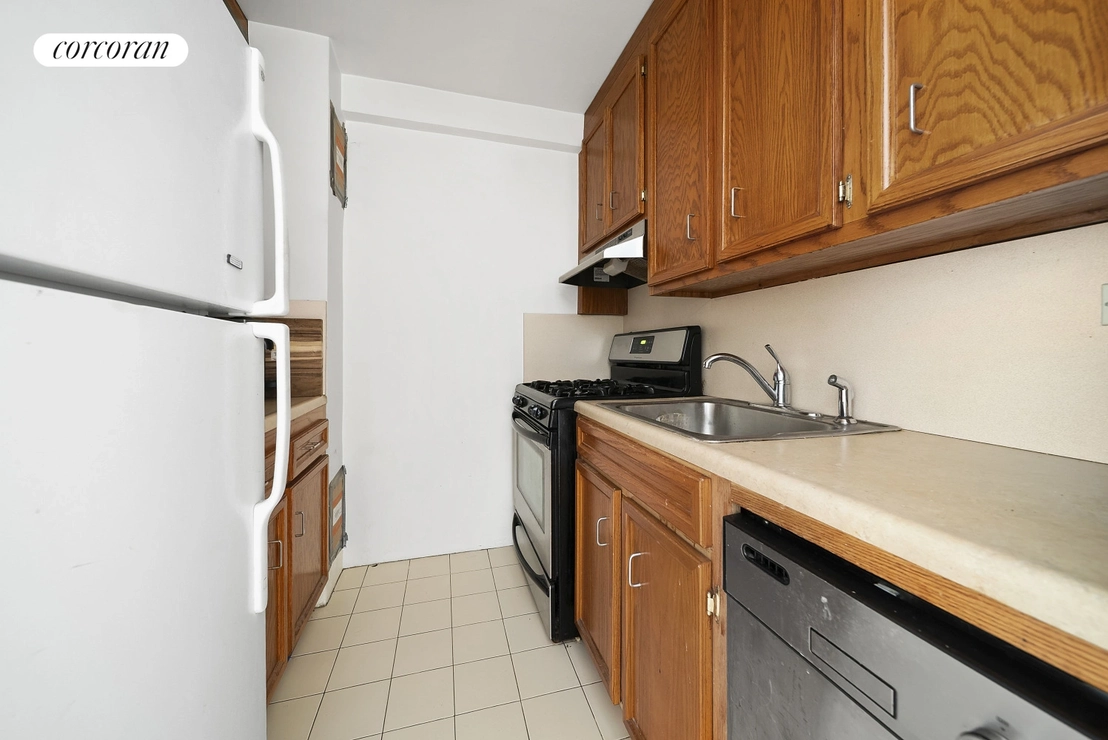 Photo of Unit 4G at 201 E 37TH Street