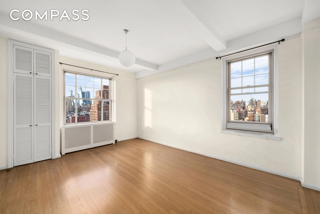 Photo of Unit 1214F at 45 Christopher Street