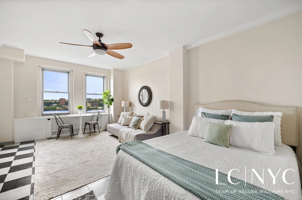Photo of Unit 1804 at 310 Riverside Drive