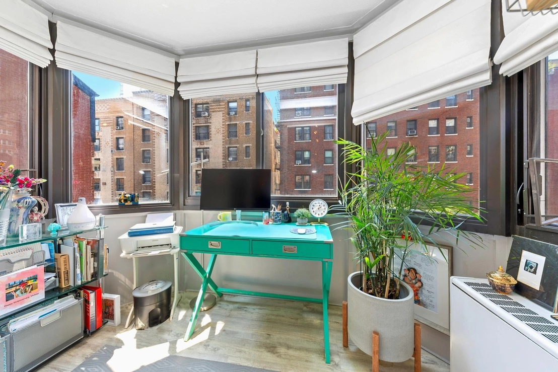 Photo of Unit 5B at 137 E 36TH Street