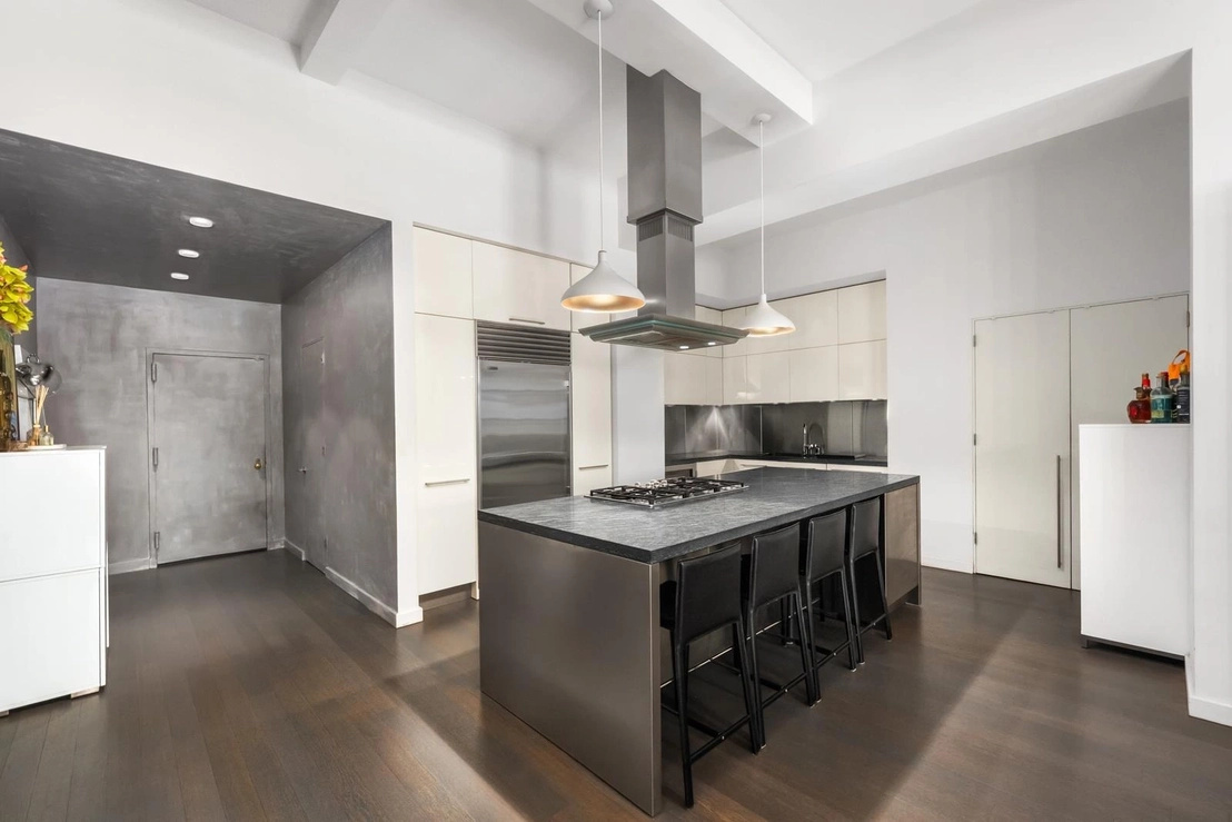 Photo of Unit 6S at 529 W 42ND Street