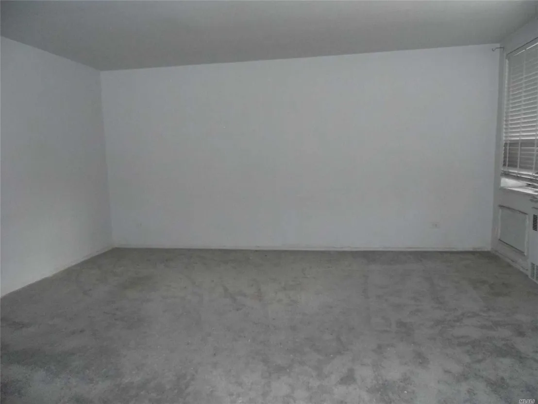 Empty Room at Unit 3G at 3123 Bailey Ave
