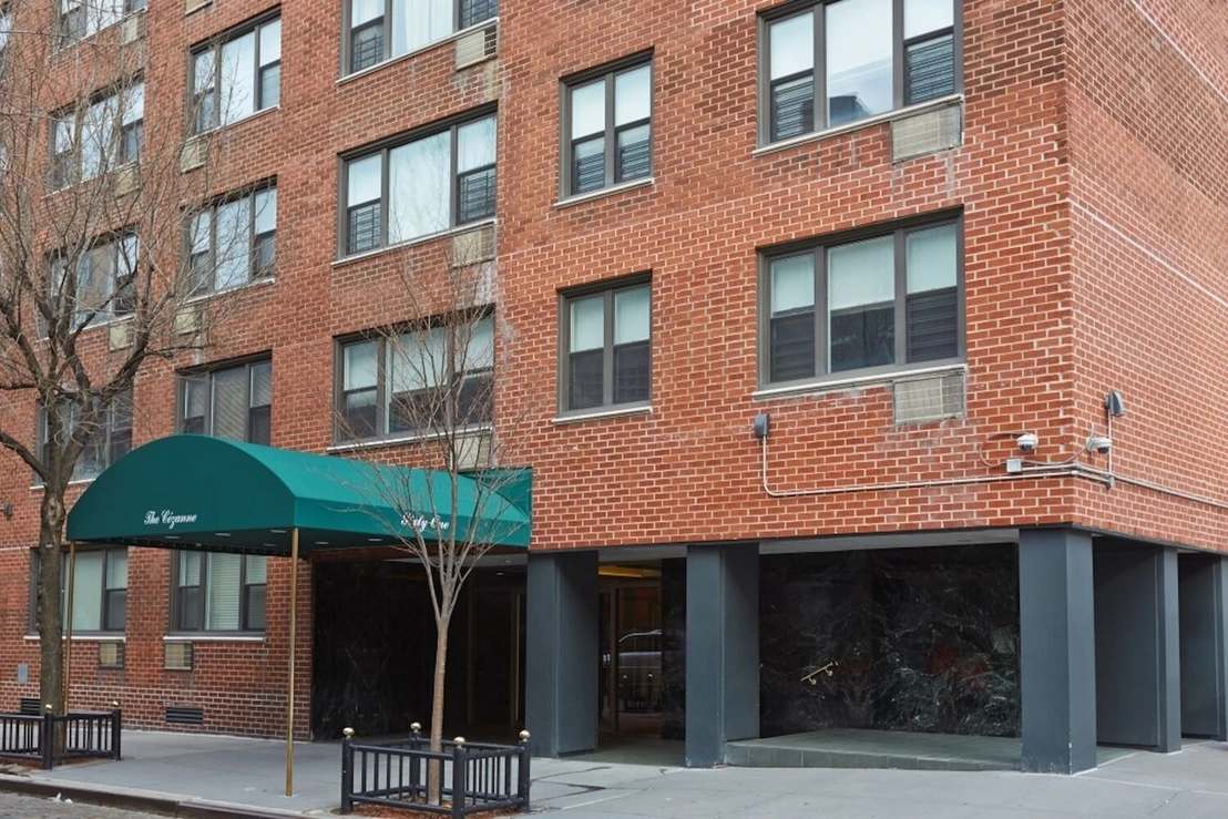 Photo of Unit 16D at 61 JANE Street