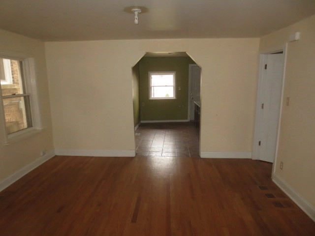 Empty Room at 3503 West 59th Place