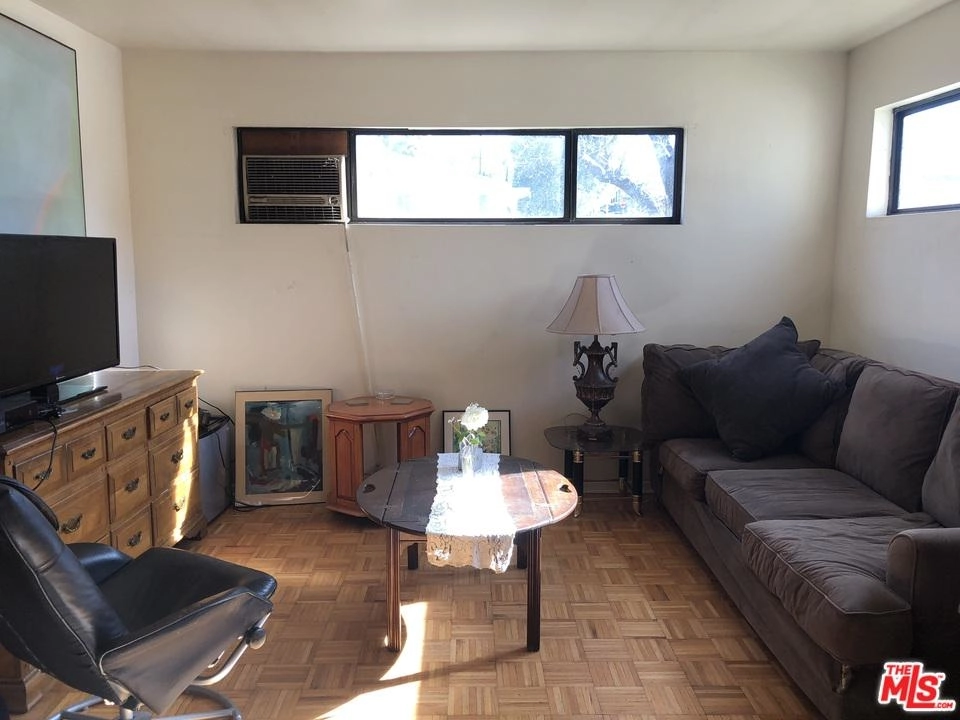 Livingroom at 8035 FENWICK Street