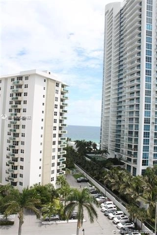 Photo of Unit 906 at 3000 W Ocean Dr