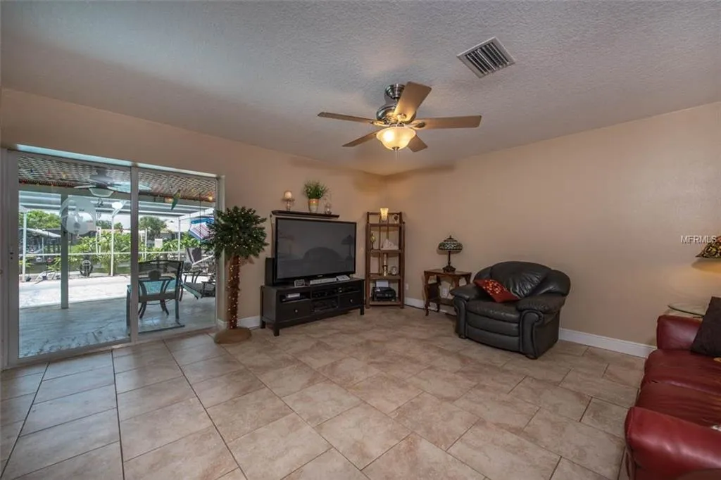 Photo of 6510 SOLITAIRE PALM WAY