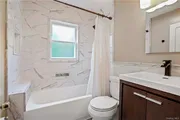 Thumbnail Bathroom at 437 Highbrook Avenue