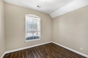 Thumbnail Empty Room at 26511 Longleaf Valley Drive