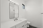 Thumbnail Bathroom at 935 Gardenia Drive