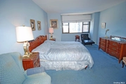 Thumbnail Bedroom at Unit 17G at 26910 Grand Central Parkway