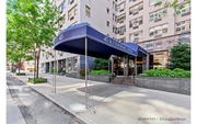 Thumbnail Streetview, Outdoor at Unit 17FSPL at 45 SUTTON Place S