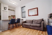 Thumbnail Livingroom at Unit 1C at 371 Fort Washington Avenue