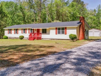 15240 Old Forty Rd, Waverly, VA