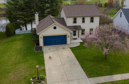 300 Stone Hedge Row Dr, Johnstown, OH