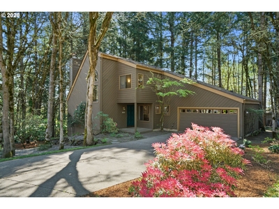 1112 Nw Charlemagne Pl, Corvallis, OR