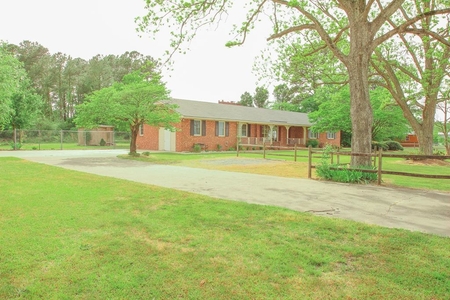 119 Rones Chapel Rd, Mount Olive, NC