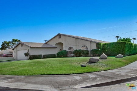 27820 Abril Dr, Cathedral City, CA