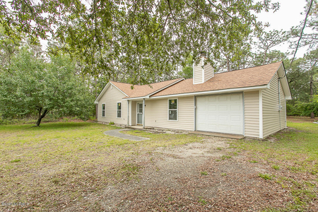 1158 Twin Lakes Dr, Southport, NC