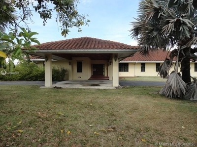 28100 Sw 157th Ave, Homestead, FL