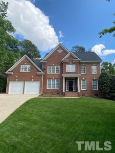 202 Cakebread Ct, Cary, NC