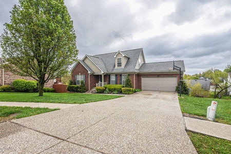 9506 Apple Crossing Ct, Crestwood, KY