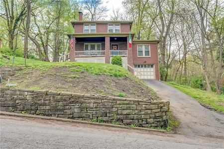 14 Forest Hills Rd, Pittsburgh, PA