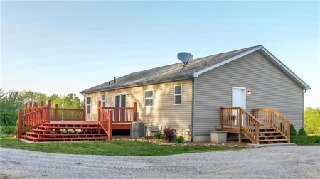 434 Nw 1821st Rd, Kingsville, MO
