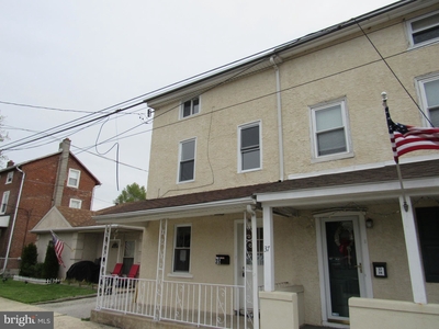 35 Edgemont Ave, Clifton Heights, PA