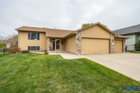 4205 S Bedford Ave, Sioux Falls, SD